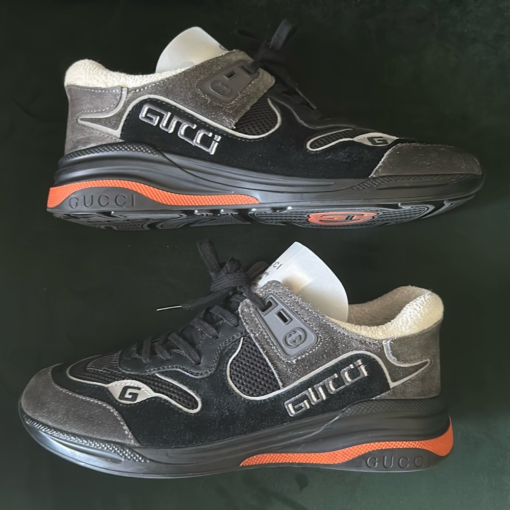 Men’s Gucci Sneakers Ultrapace Suede Black.